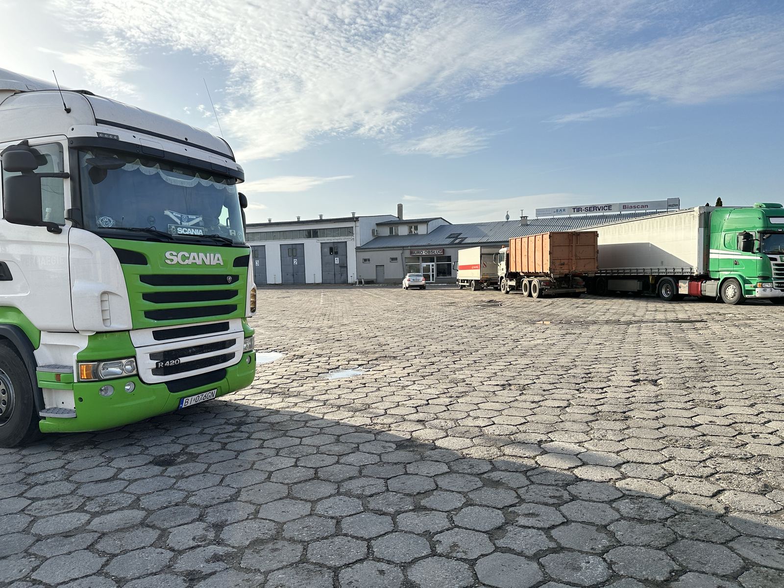 Monitorowany, całodobowy parking TIR dla samochodów ciężarowych w Białymstoku
